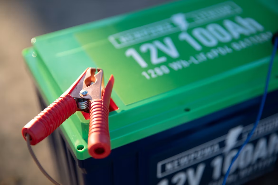Lead-Acid vs. Lithium Batteries: Which To Choose for Solar, Caravans, and Backup Power?
